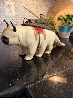 Avatar Spin Master Appa action figure 13”